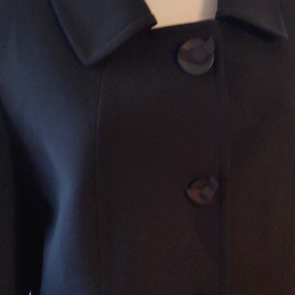 Tahari Black Short Jacket Size 14 - Picture 2 of 7